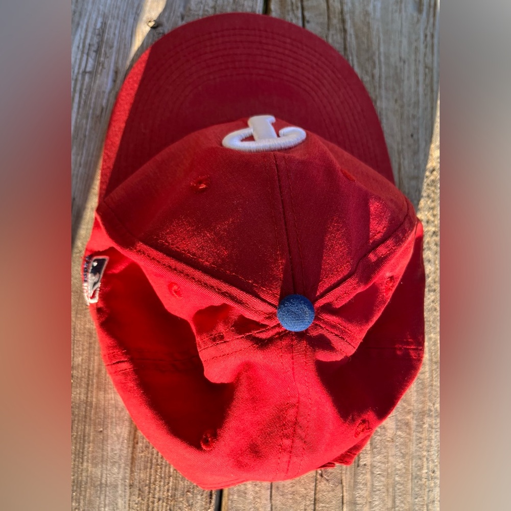 MLB Philadelphia Phillies Red And White Baseball Cap. - Picture 3 of 6